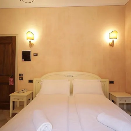 Lvg Collection - Il Portico Hotel 3*