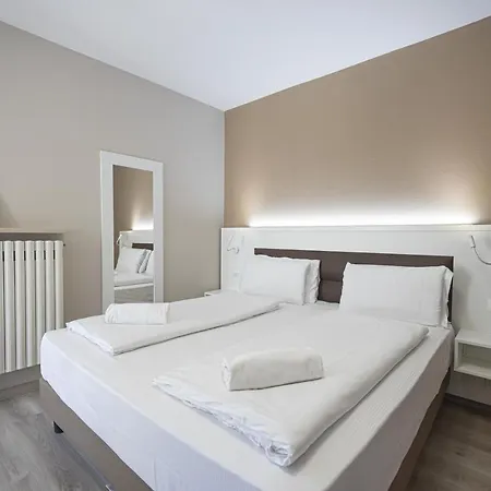 Lvg Collection - Il Portico Hotel 3*